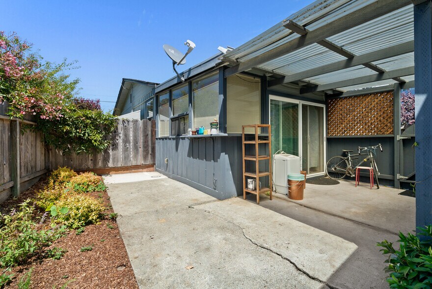 More Photos Of 1450 Merrill St, Santa Cruz Apartments For Sale