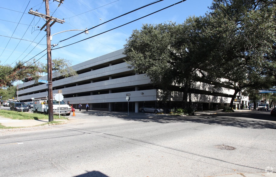 More Photos Of 3525 Prytania St, New Orleans Office For Sale