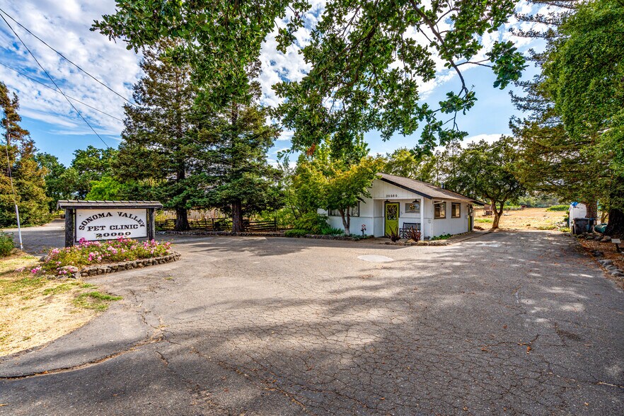 More Photos Of 20080 Arnold Dr, Sonoma Office For Sale