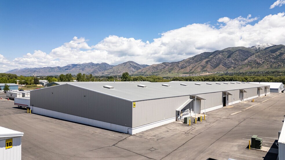 More Photos Of 695 W 1700 S, Logan Warehouse For Lease