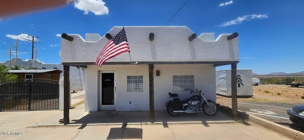More Photos Of 116 Huachuca Blvd, Huachuca City Flex For Sale