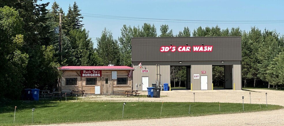 Primary Photo Of 141 Main St W, Neepawa Carwash For Sale