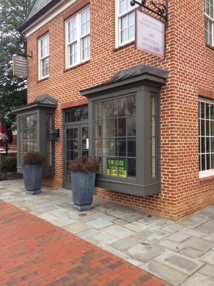 More Photos Of 116 W Washington St, Middleburg Office For Lease