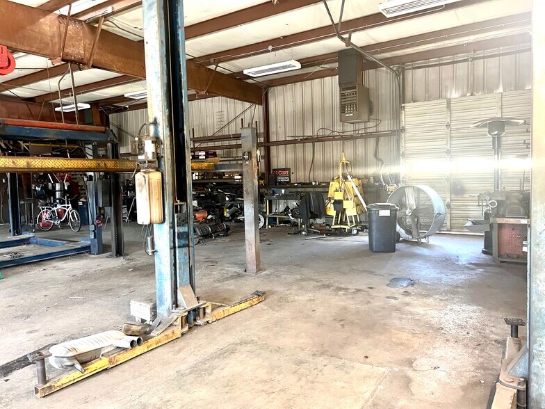 More Photos Of Alvin Muffler, Alvin Auto Repair For Sale