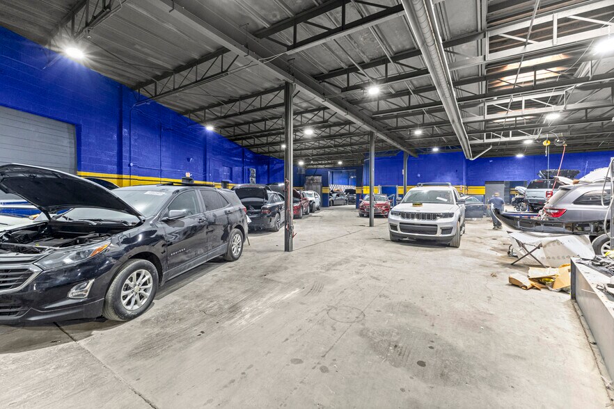 More Photos Of 12950 Lyndon Ave, Detroit Warehouse For Lease
