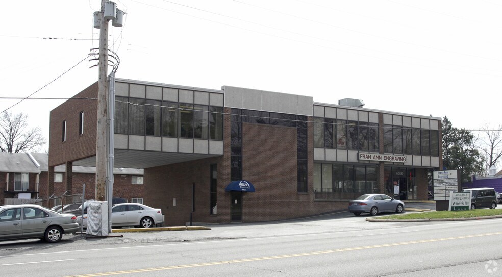 More Photos Of 8084-8086 Watson Rd, Webster Groves Office Residential For Lease