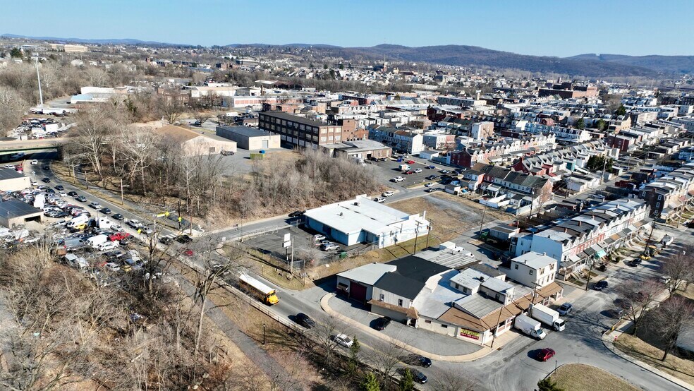 More Photos Of 958 N Penn St, Allentown Warehouse For Sale