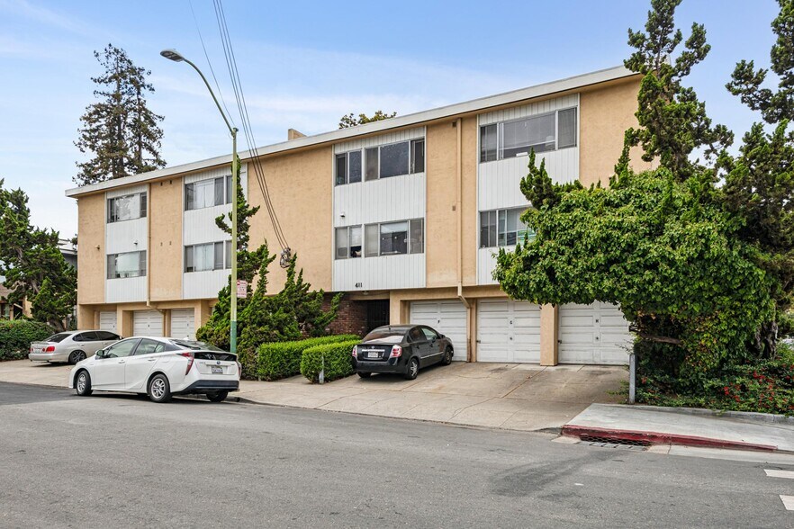 More Photos Of 411 E 17th St, Oakland Apartments For Sale