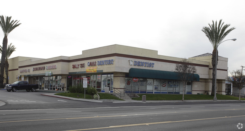 Primary Photo Of 926-942 W Orangethorpe Ave, Fullerton General Retail For Lease