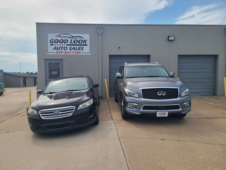 More Photos Of 5649 S Mingo Rd, Tulsa Light Manufacturing For Lease