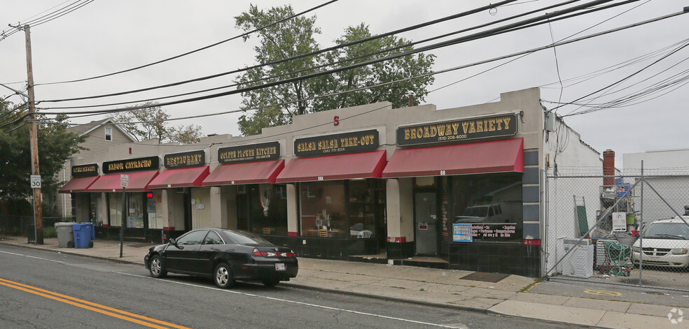 Primary Photo Of 88-92 Broadway, Freeport Storefront For Sale