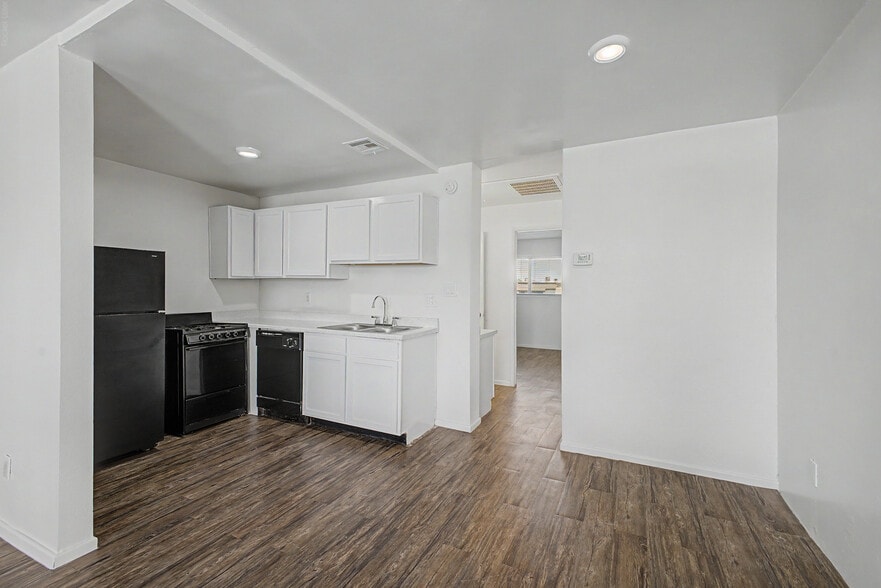 More Photos Of 1780 W Missouri Ave, Phoenix Apartments For Sale