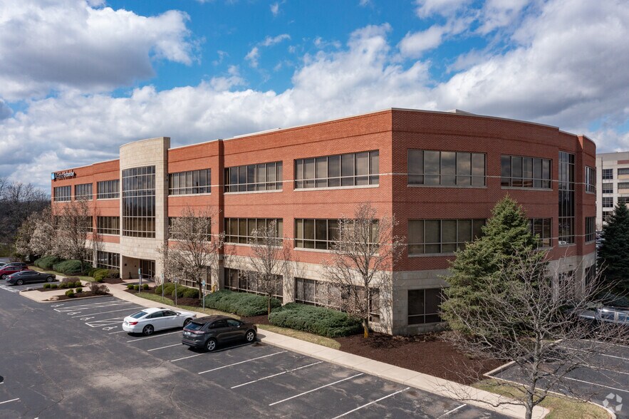 More Photos Of 100 E Business Way, Sharonville Unknown For Lease