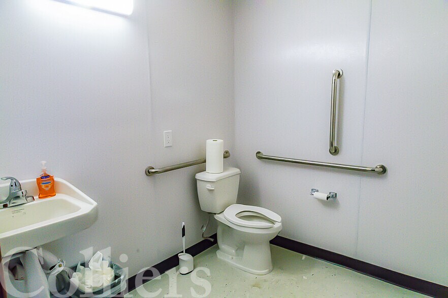 More Photos Of 2647 Kimberly Rd, Twin Falls Warehouse For Lease