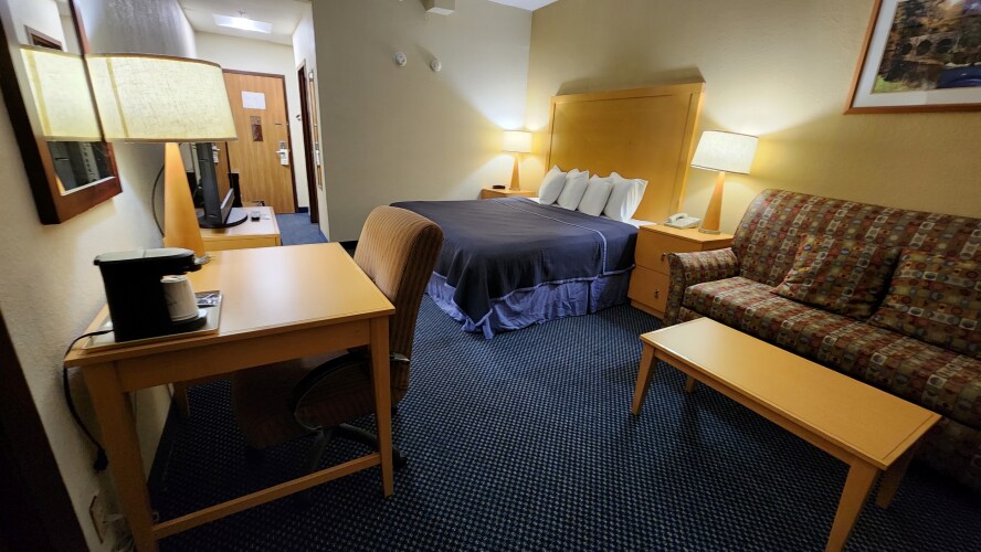 More Photos Of 740 Central St, Millinocket Hotel For Sale