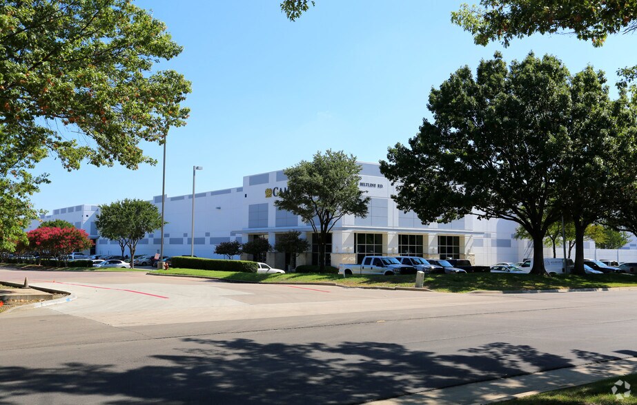 Primary Photo Of 1075 S Belt Line Rd, Coppell Showroom For Lease
