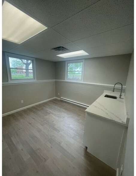 More Photos Of 1336 American Dr, Neenah Loft Creative Space For Lease