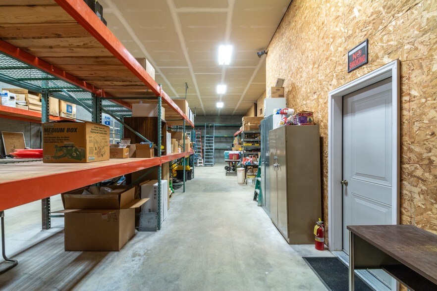 More Photos Of 1725 Culvers Dr, Sandpoint Industrial For Lease