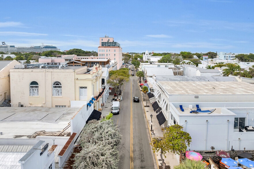 More Photos Of 515-517 Duval St, Key West Storefront Retail Office For Sale