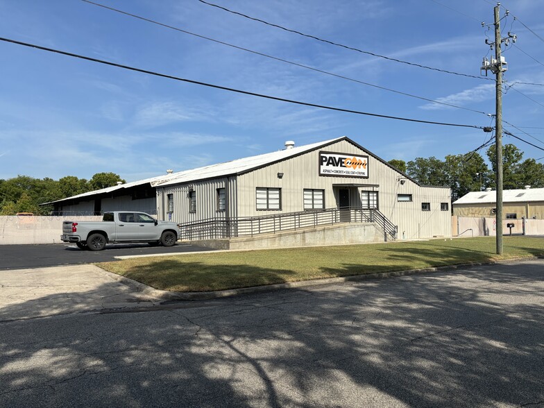 Primary Photo Of 1516 3rd St W, Birmingham Warehouse For Sale