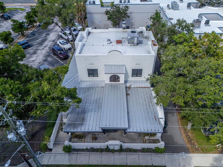 More Photos Of 27 Fletcher Ave, Sarasota Restaurant For Sale