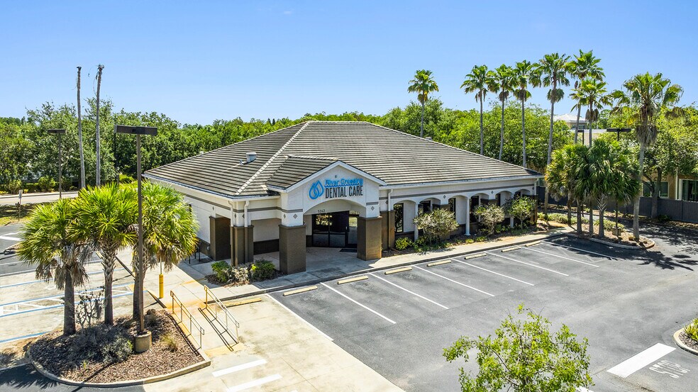 More Photos Of 5242 Little Rd, New Port Richey Medical For Sale
