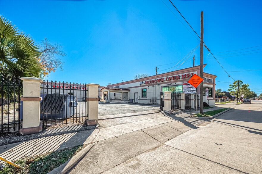 More Photos Of 2715 Fannin St, Houston Medical For Sale