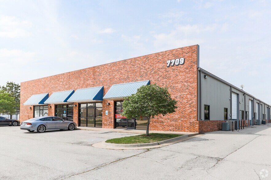 Primary Photo Of 7709 E 42nd Pl, Tulsa Light Manufacturing For Lease
