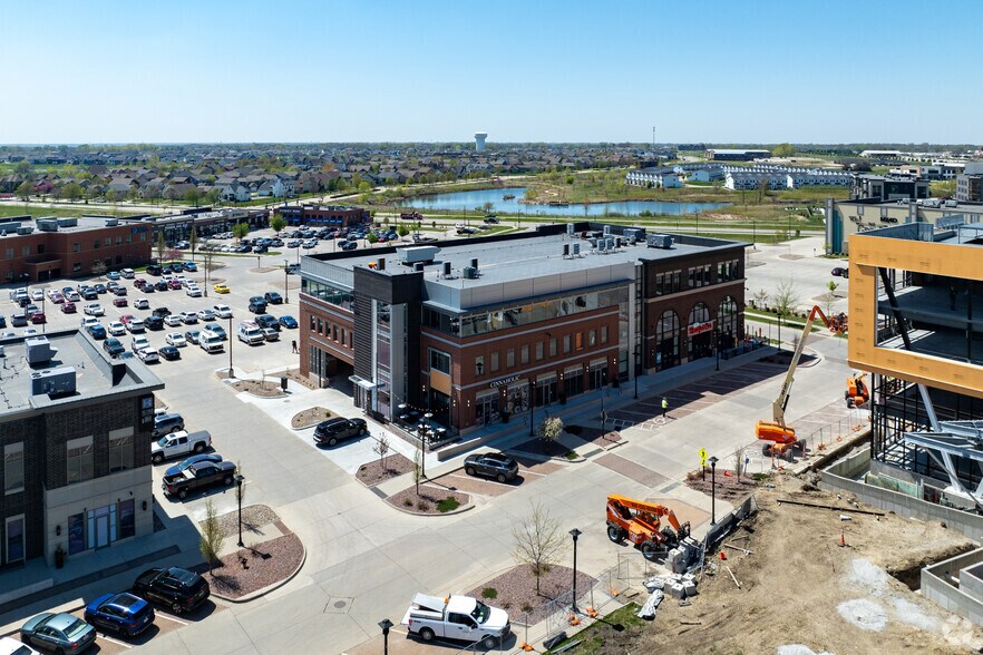 More Photos Of 1465 SW Park Square Dr, Ankeny Office For Lease