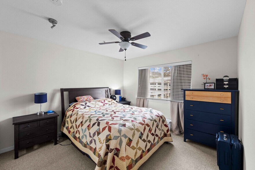 More Photos Of 577 Laurel St, San Carlos Apartments For Sale