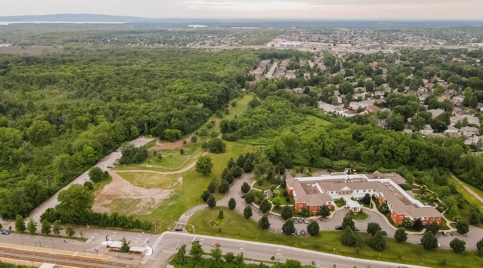 More Photos Of 527 Av Elm, Beaconsfield Land For Sale