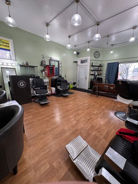 More Photos Of 1828-1832 E 35th St, Minneapolis Storefront For Lease