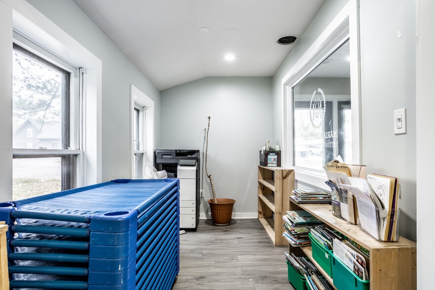 More Photos Of 7507 Michigan Rd, Indianapolis Daycare Center For Sale
