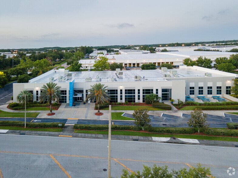 More Photos Of 4000 Shader rd, Orlando Light Distribution For Lease