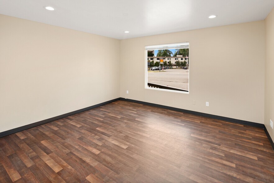 More Photos Of 19944 Ballinger Way NE, Shoreline Office For Sale