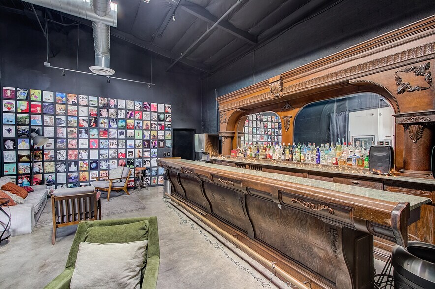 More Photos Of 589-595 N Venice Blvd, Venice Loft Creative Space For Lease
