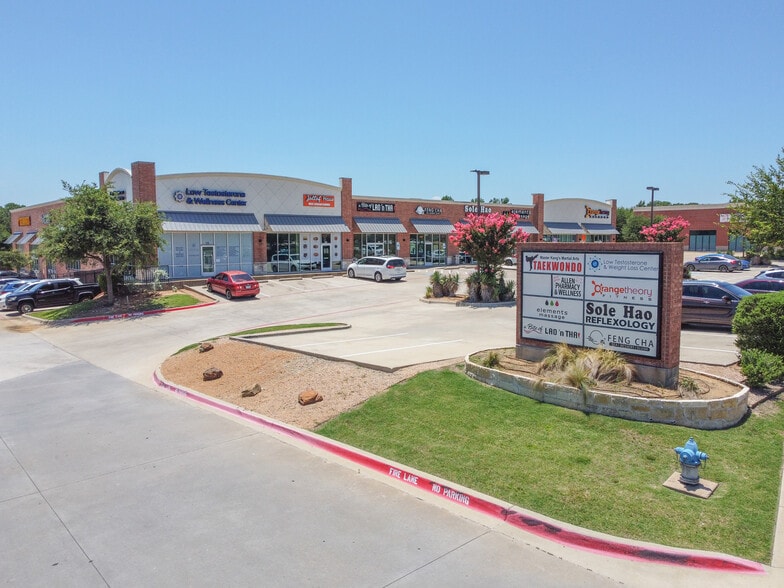 More Photos Of 945 W Stacy Rd, Allen General Retail For Sale