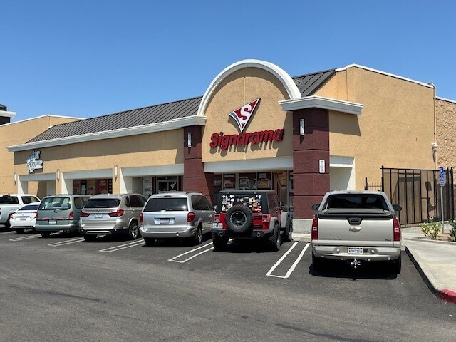 More Photos Of 1231-1325 W Yosemite Ave, Manteca Freestanding For Lease