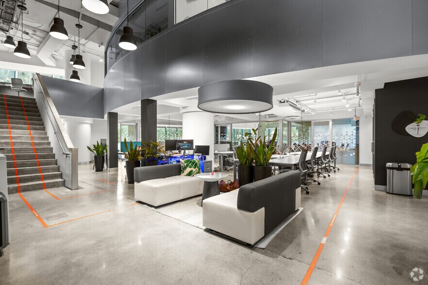 More Photos Of 333 Las Olas Way, Fort Lauderdale Coworking Space