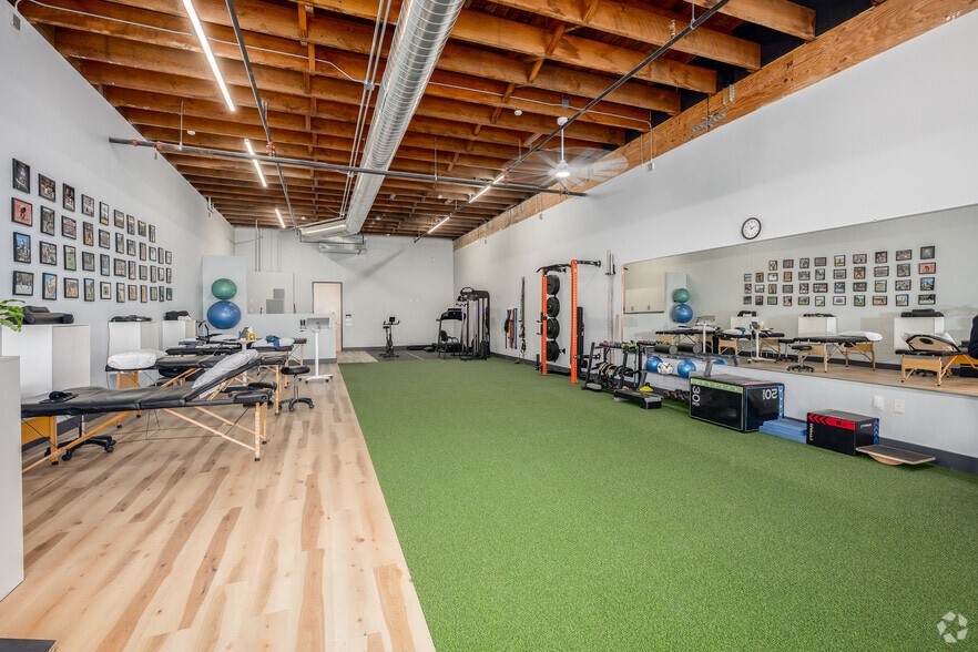 More Photos Of 509 Bush St, Woodland Office For Sale