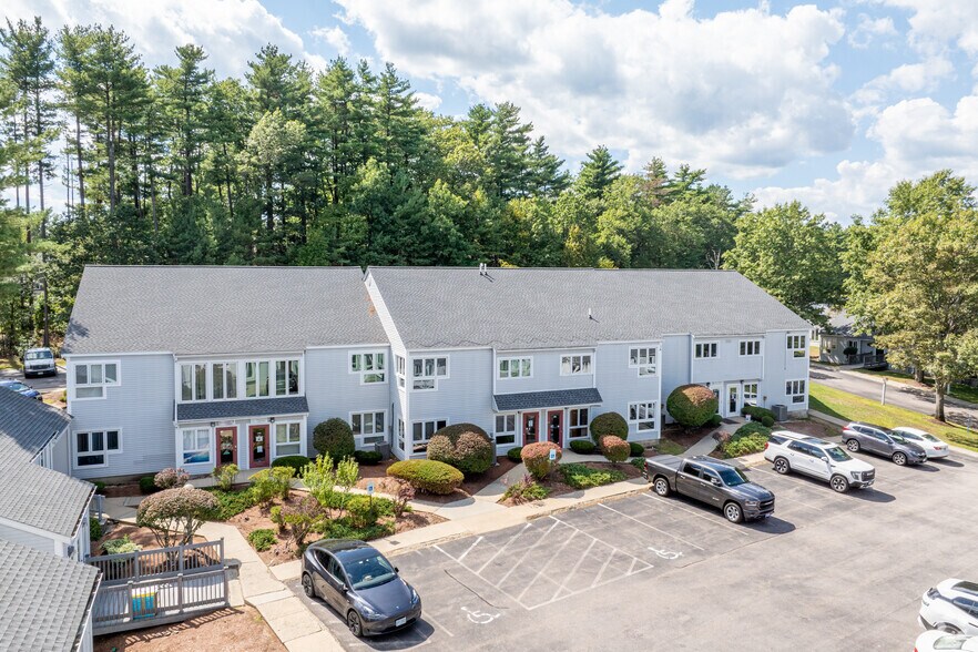 Primary Photo Of 74 Northeastern Blvd, Nashua Medical For Sale