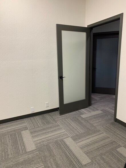 More Photos Of 200 Clock Tower Pl, Carmel Office For Lease