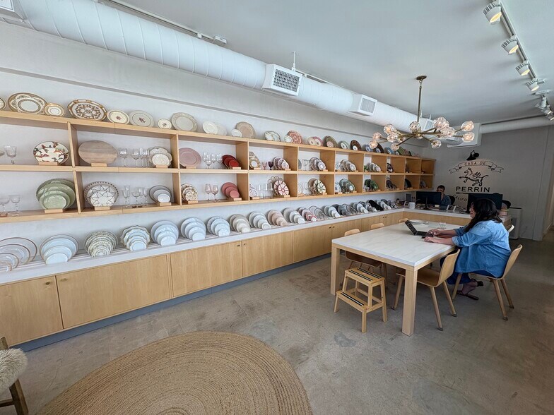 More Photos Of 13028 San Vicente Blvd, Los Angeles Freestanding For Lease
