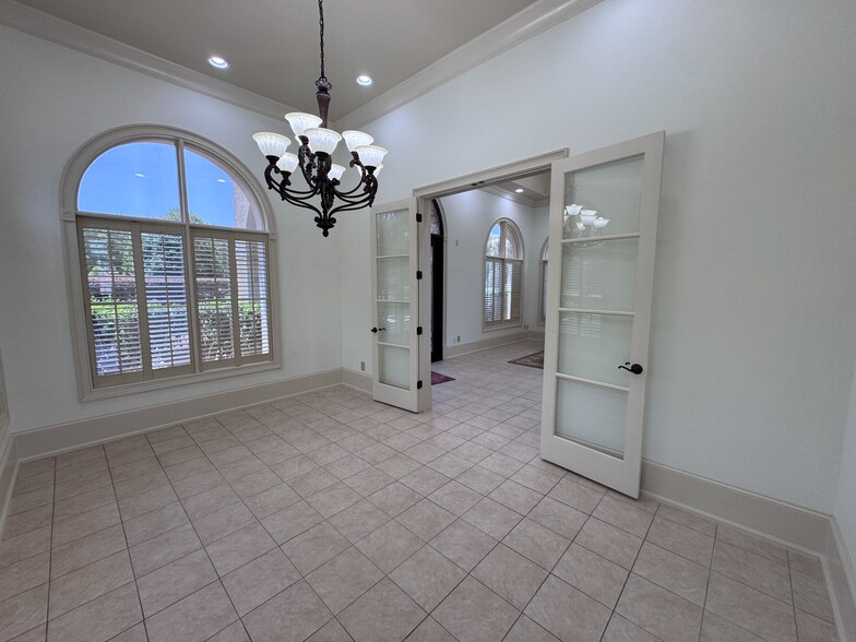 More Photos Of 1 Maida Vale Ct, Durham Office For Lease