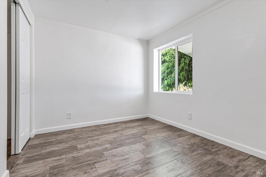 More Photos Of 2113 Dennis Ln, Santa Rosa Multifamily For Sale