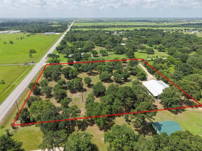 Primary Photo Of 32956 Londonderry Dr, Waller Warehouse For Sale