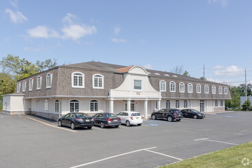 Primary Photo Of 932 State Rd, Princeton Medical For Lease