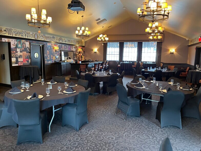 More Photos Of 31 N Johnson Park, Buffalo Restaurant For Lease
