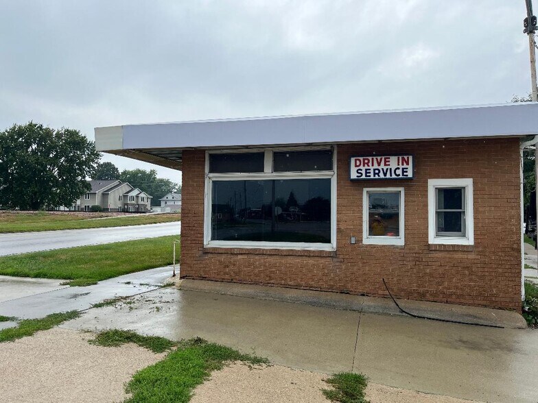 More Photos Of 1607 Lake Ave, Storm Lake Medical For Sale