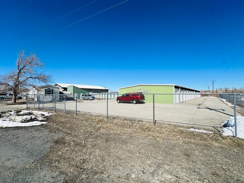 More Photos Of 67 Tweed Ln, Lander Self Storage For Sale